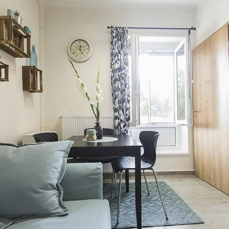 Aqua Stellar Apartment Сегед Екстериор снимка