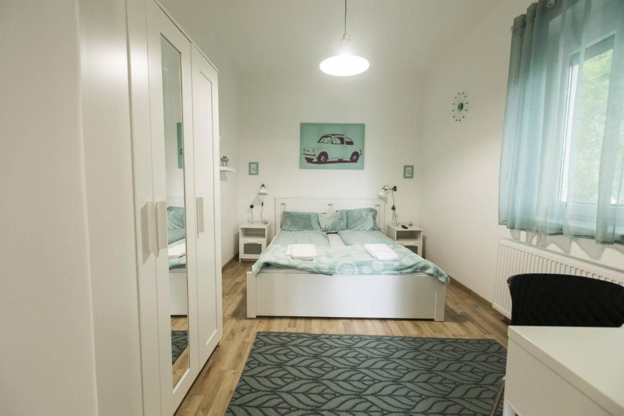 Aqua Stellar Apartment Сегед Екстериор снимка